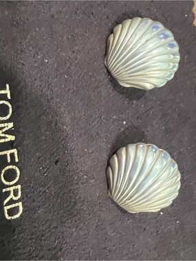 Avon shell studs vintage